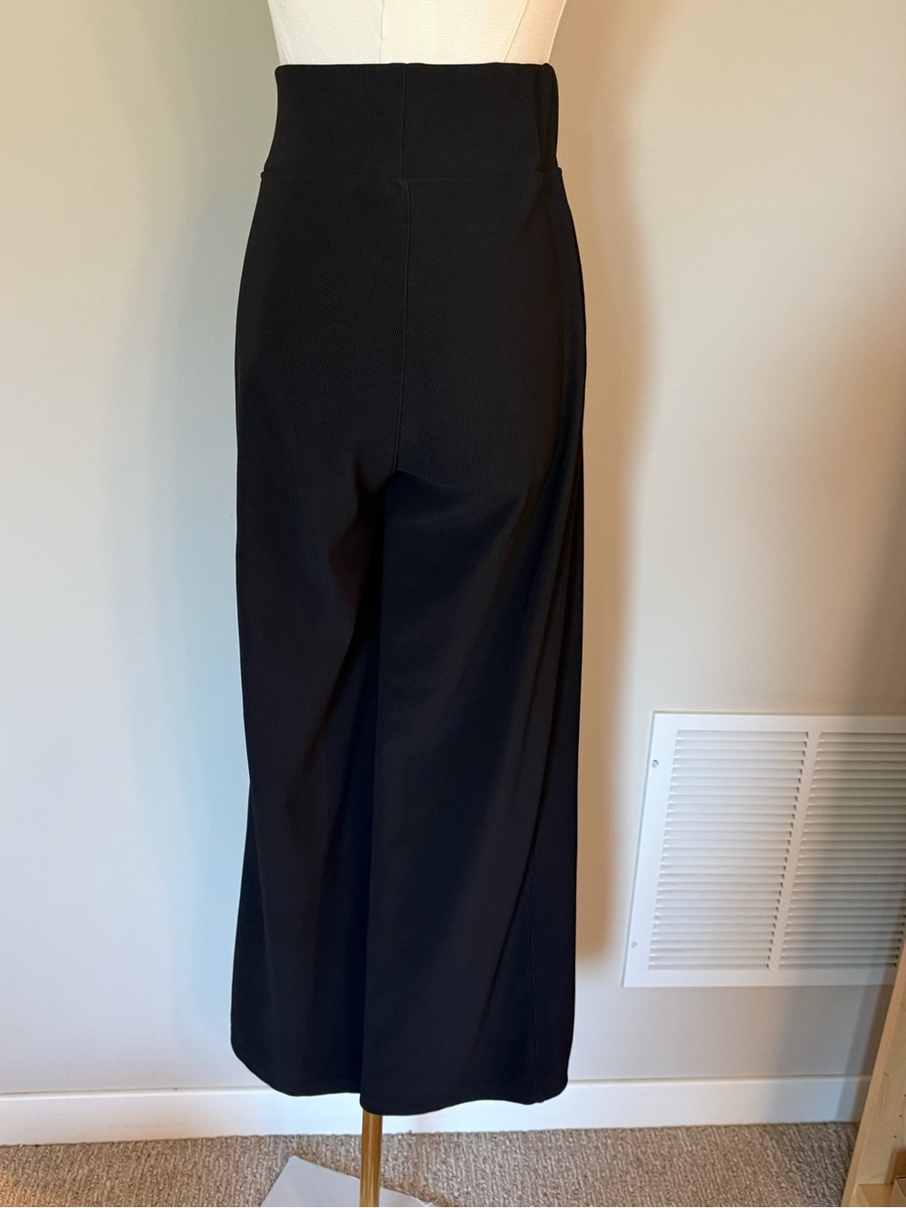 Move Theology Black High Rise Wide Leg Yoga Pants Lounge Athletic Size Small - Picture 4 of 6
